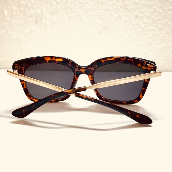 DIFF Bella Oversized Square Sunglasses for women UV400 Protection. - Picture 4 of 5